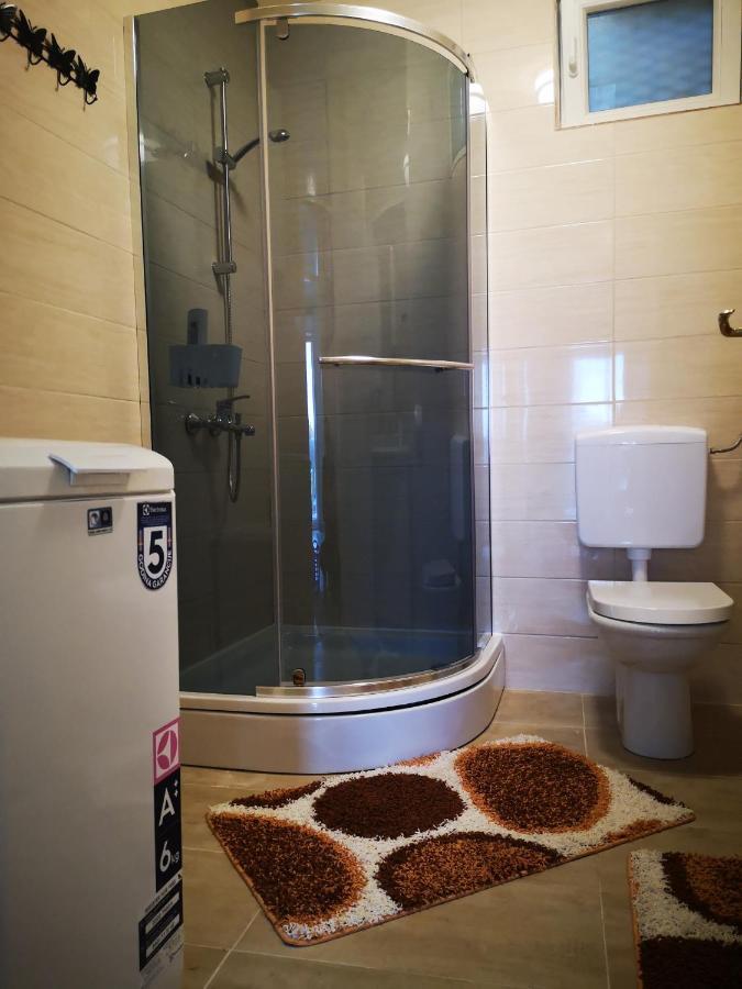 Apartman Petrovic City Center Трогир Экстерьер фото